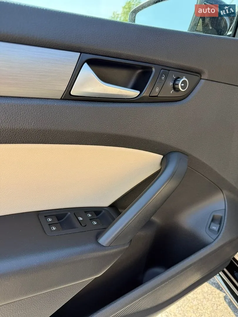 2015 Volkswagen Passat - мініатюра 16