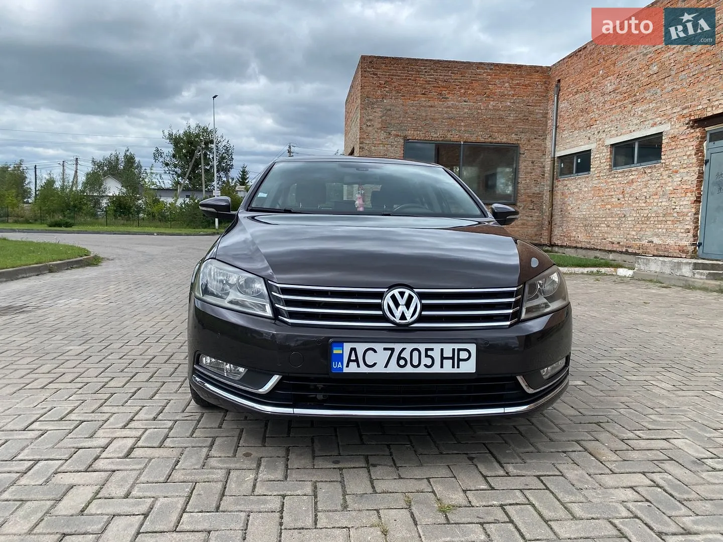 2010 Volkswagen Passat - мініатюра 2