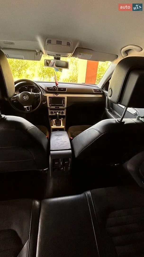 2013 Volkswagen Passat - мініатюра 16