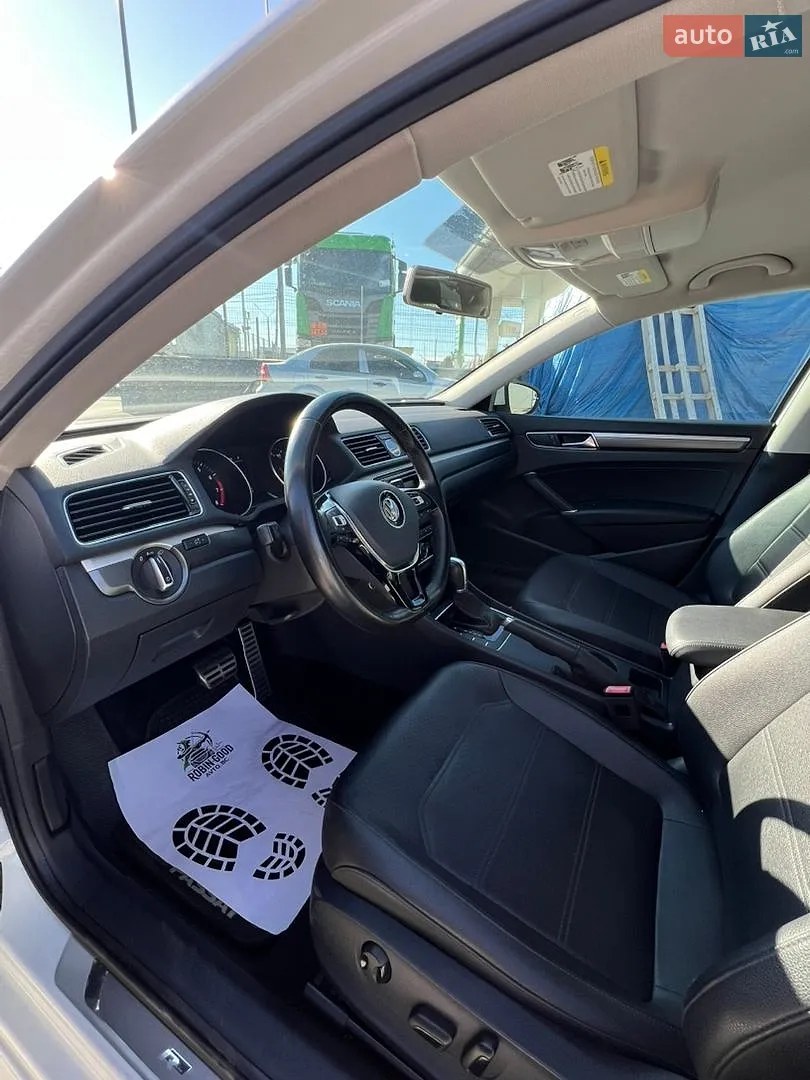 2016 Volkswagen Passat - мініатюра 24