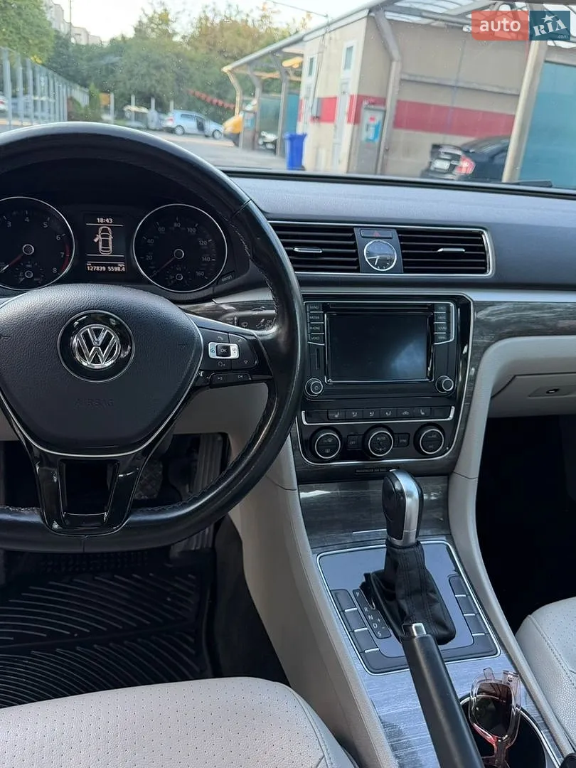 2016 Volkswagen Passat - мініатюра 8
