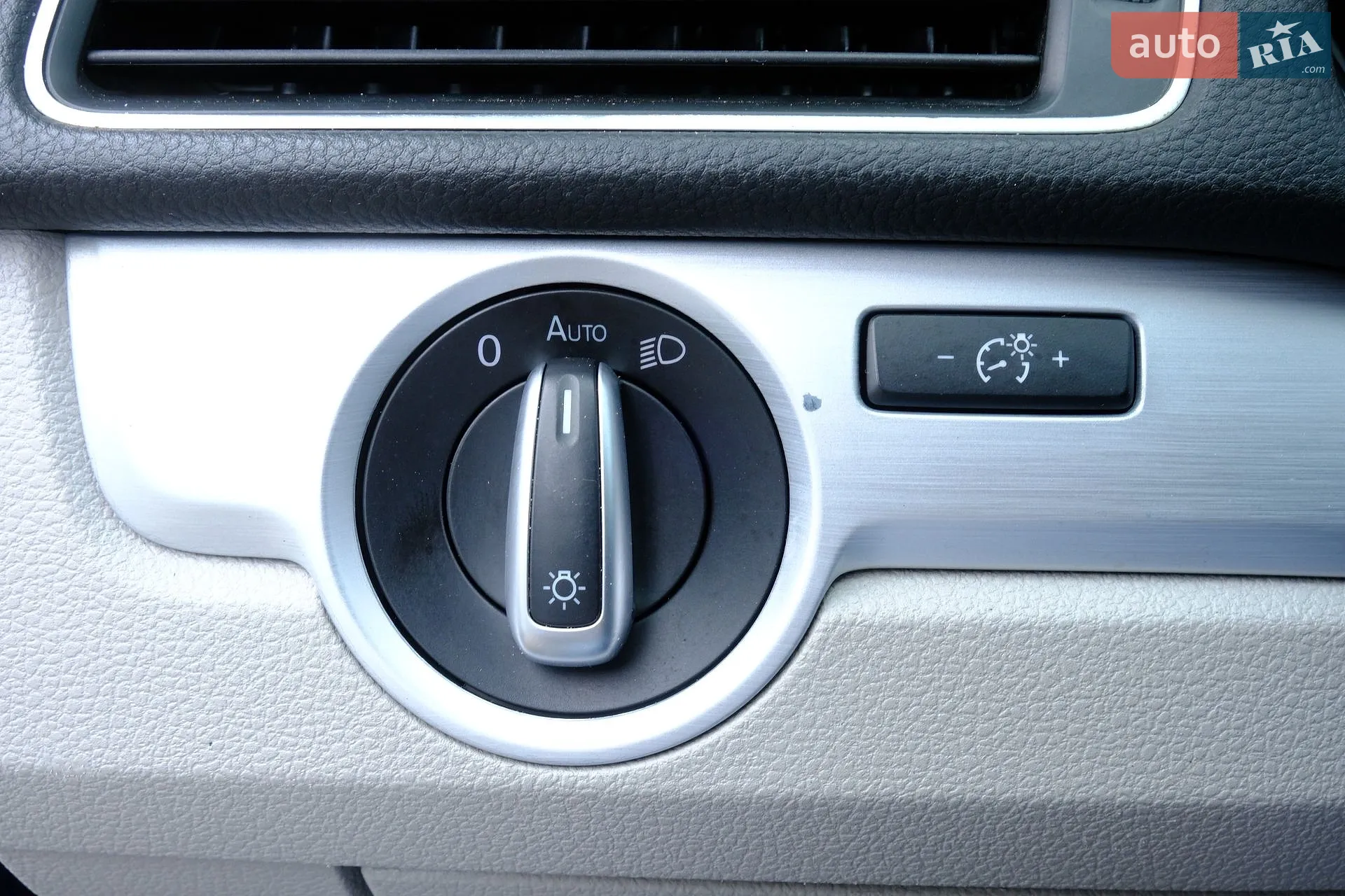 2012 Volkswagen Passat - мініатюра 21