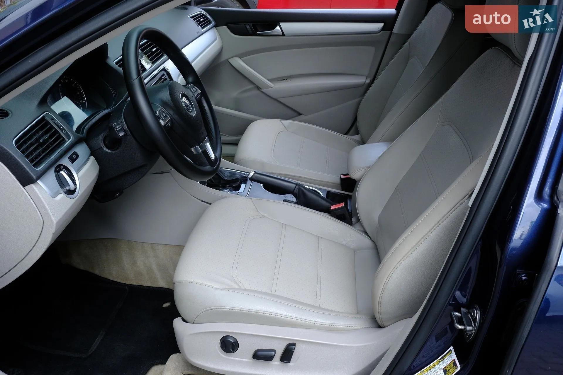2012 Volkswagen Passat - мініатюра 24