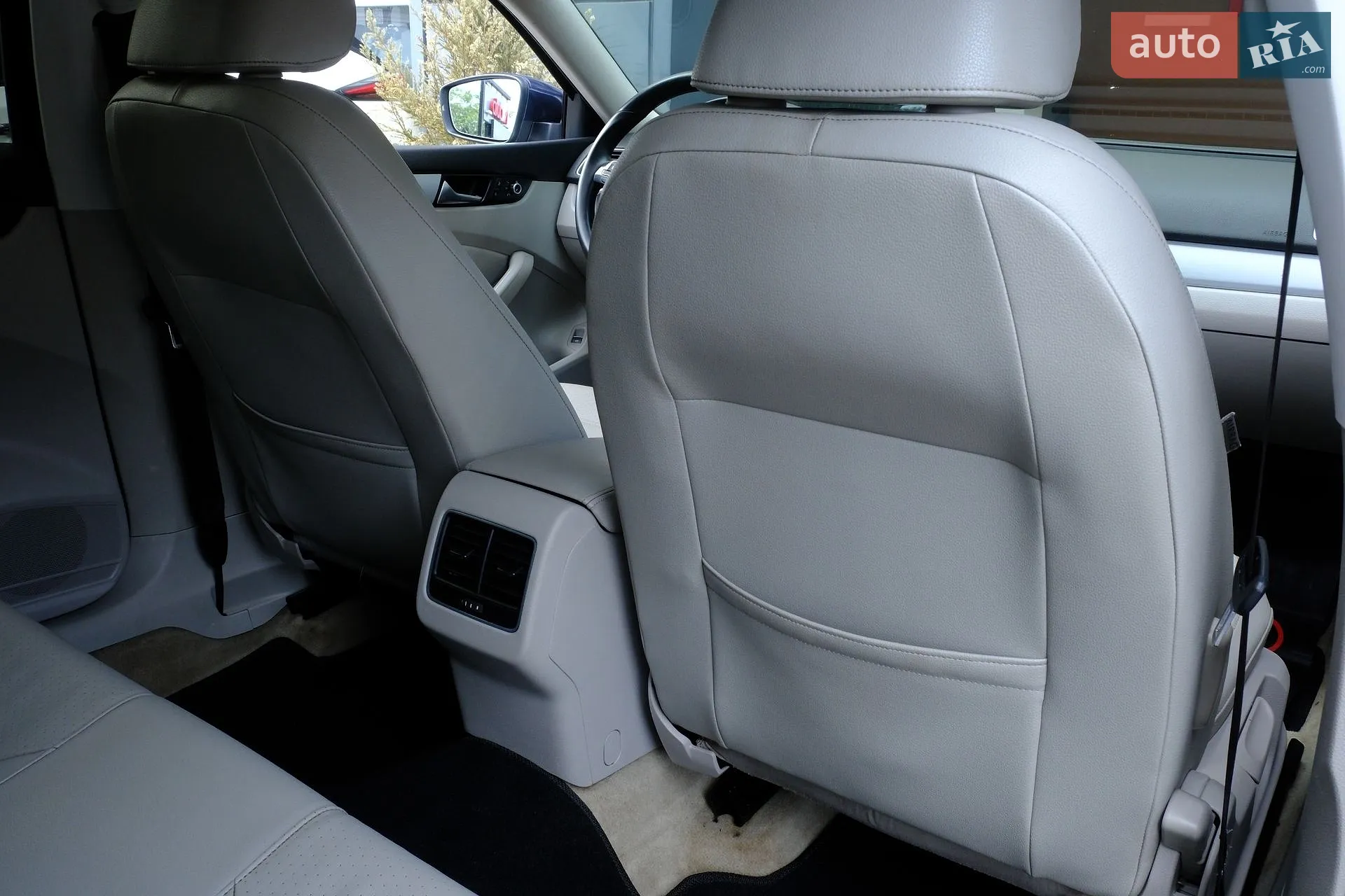 2012 Volkswagen Passat - мініатюра 32
