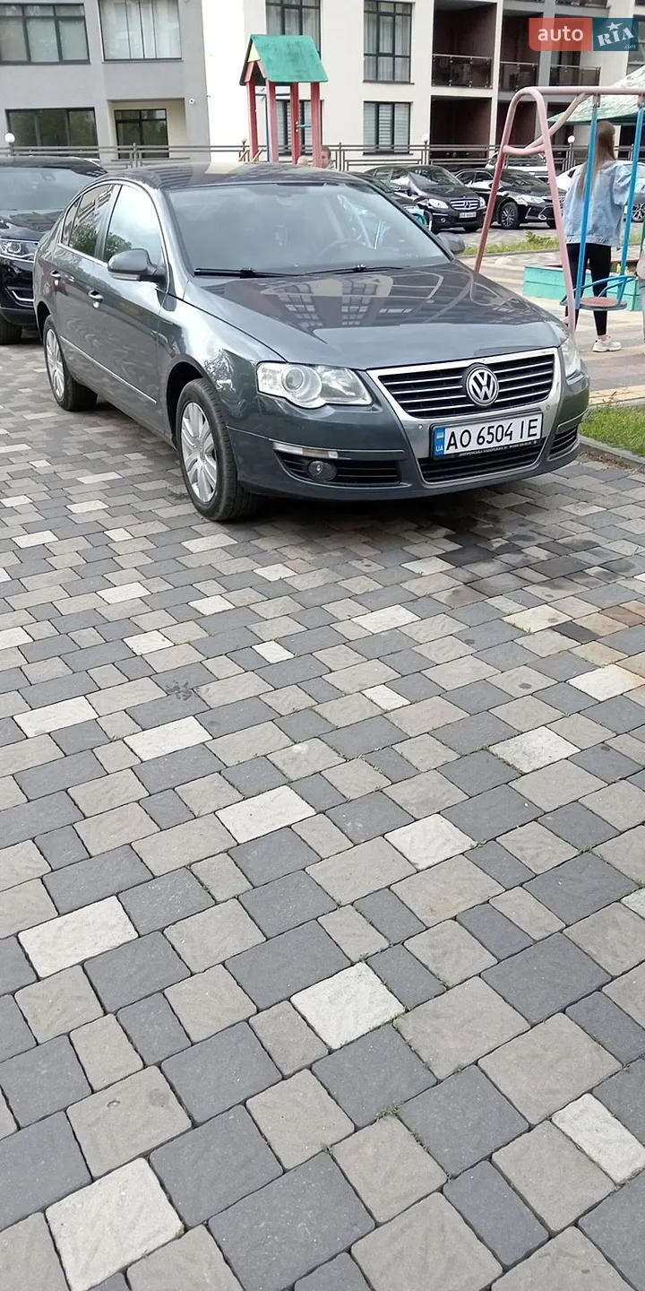 2010 Volkswagen Passat - фото 1
