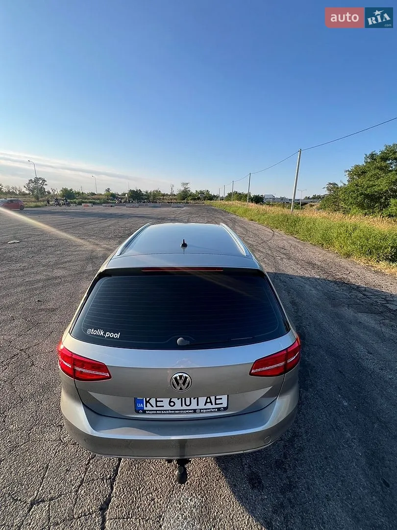 2015 Volkswagen Passat - мініатюра 16