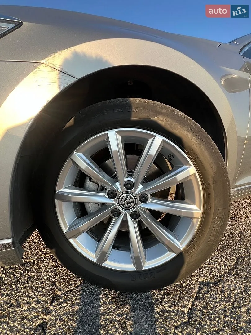 2015 Volkswagen Passat - мініатюра 44