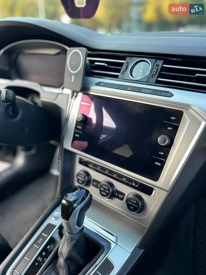 2017 Volkswagen Passat - мініатюра 26