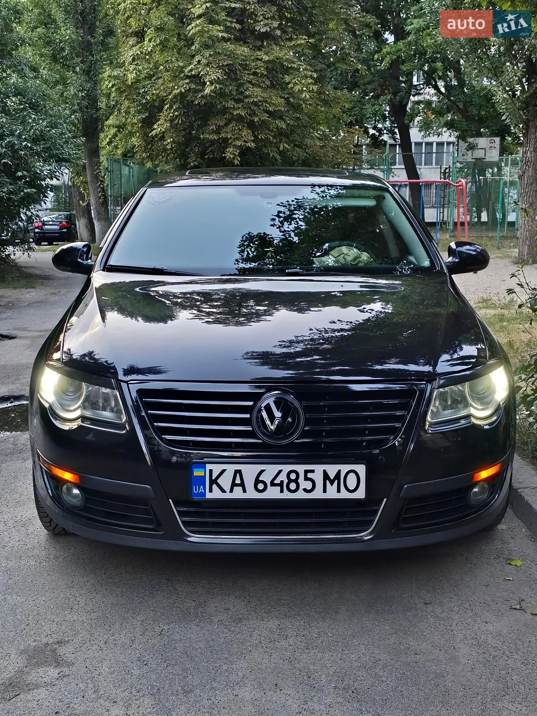 2010 Volkswagen Passat - фото 1