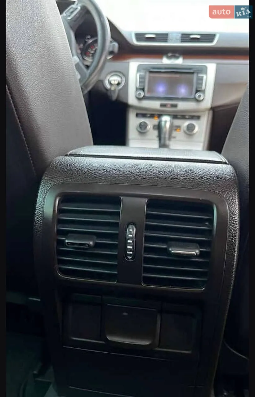 2012 Volkswagen Passat - мініатюра 10