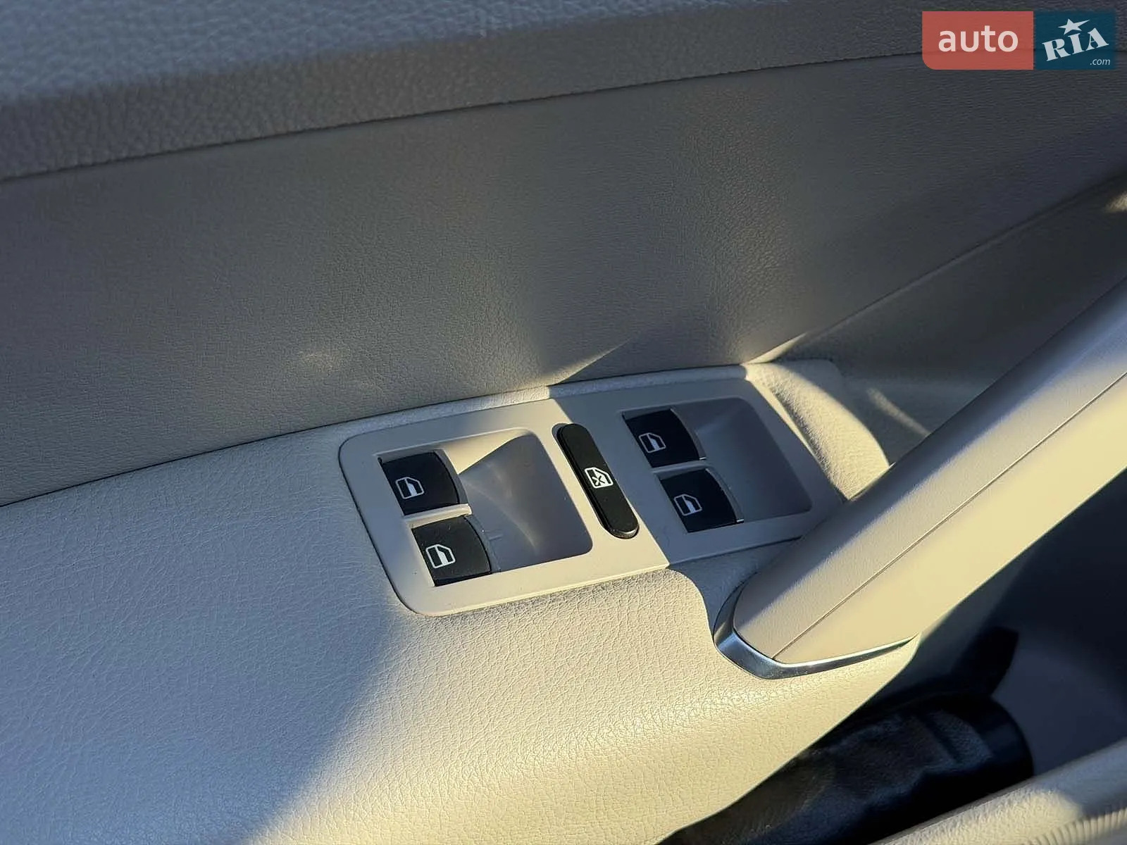 2016 Volkswagen Passat - мініатюра 11