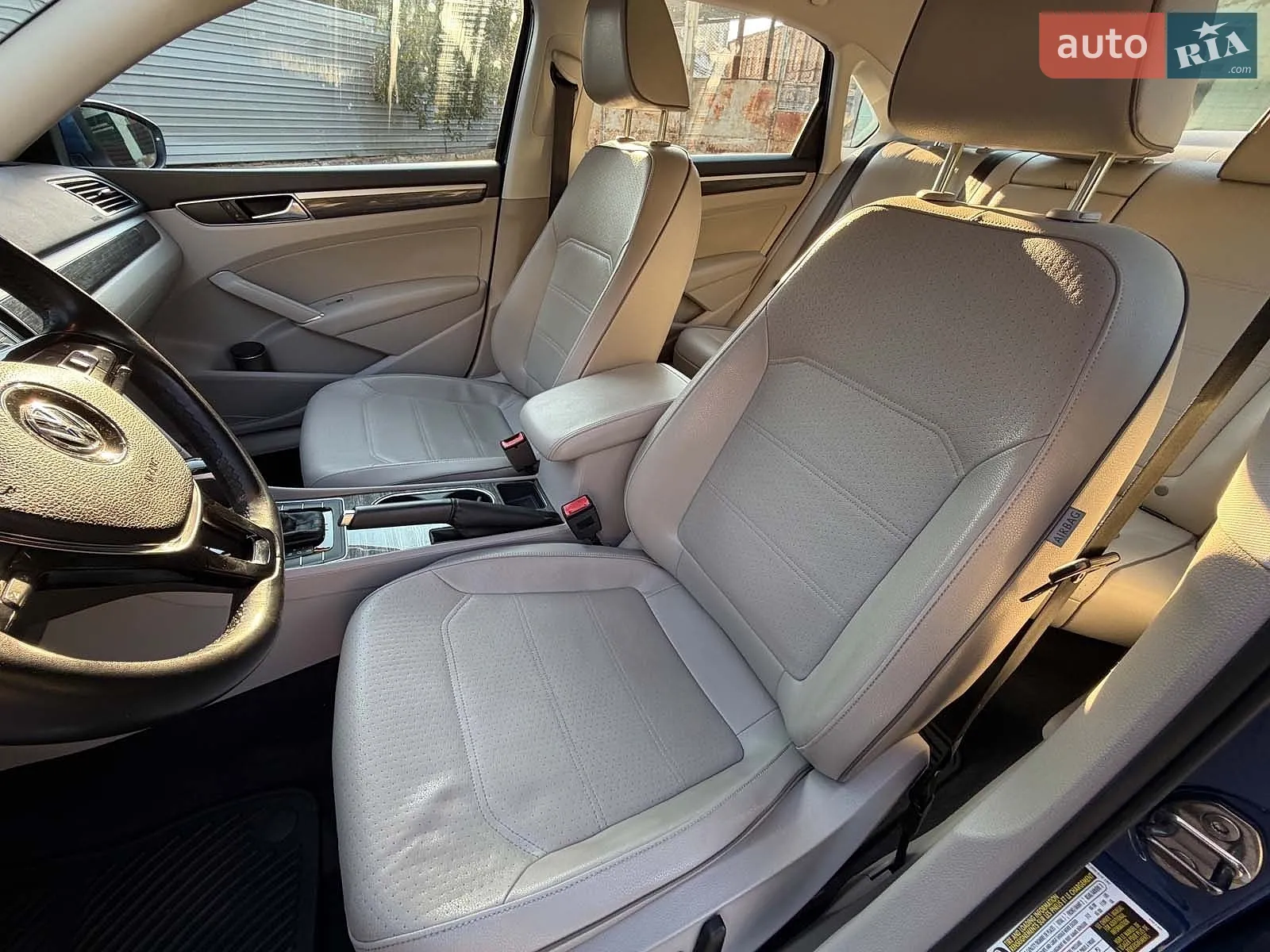 2016 Volkswagen Passat - мініатюра 21