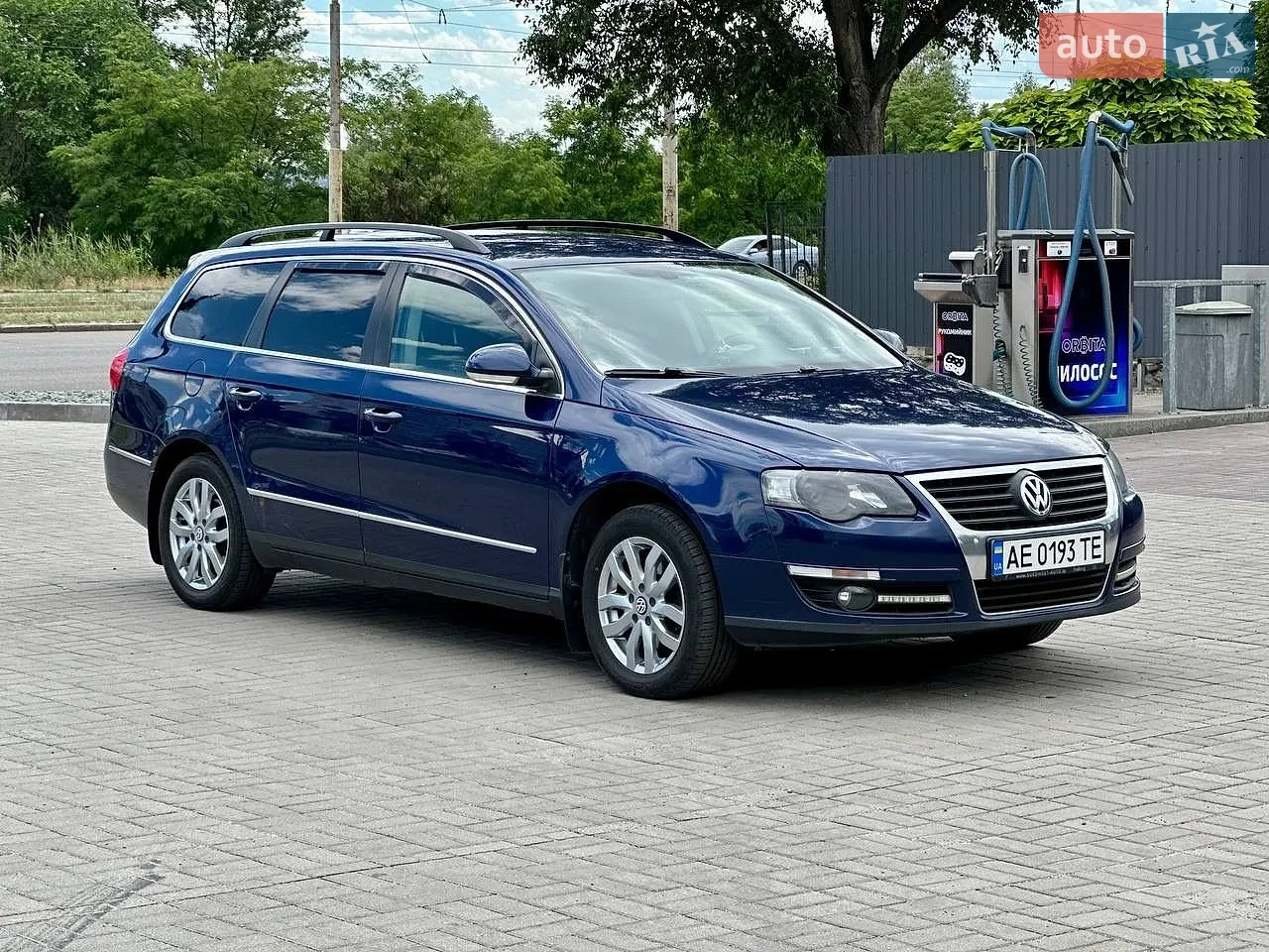 2010 Volkswagen Passat - мініатюра 3
