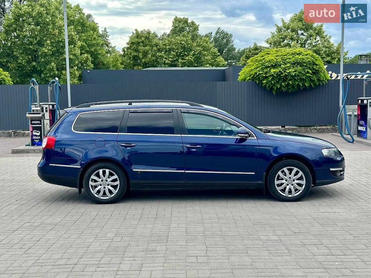 2010 Volkswagen Passat - мініатюра 4