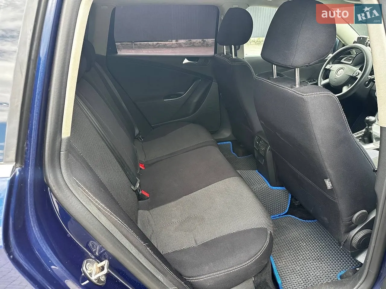 2010 Volkswagen Passat - мініатюра 19