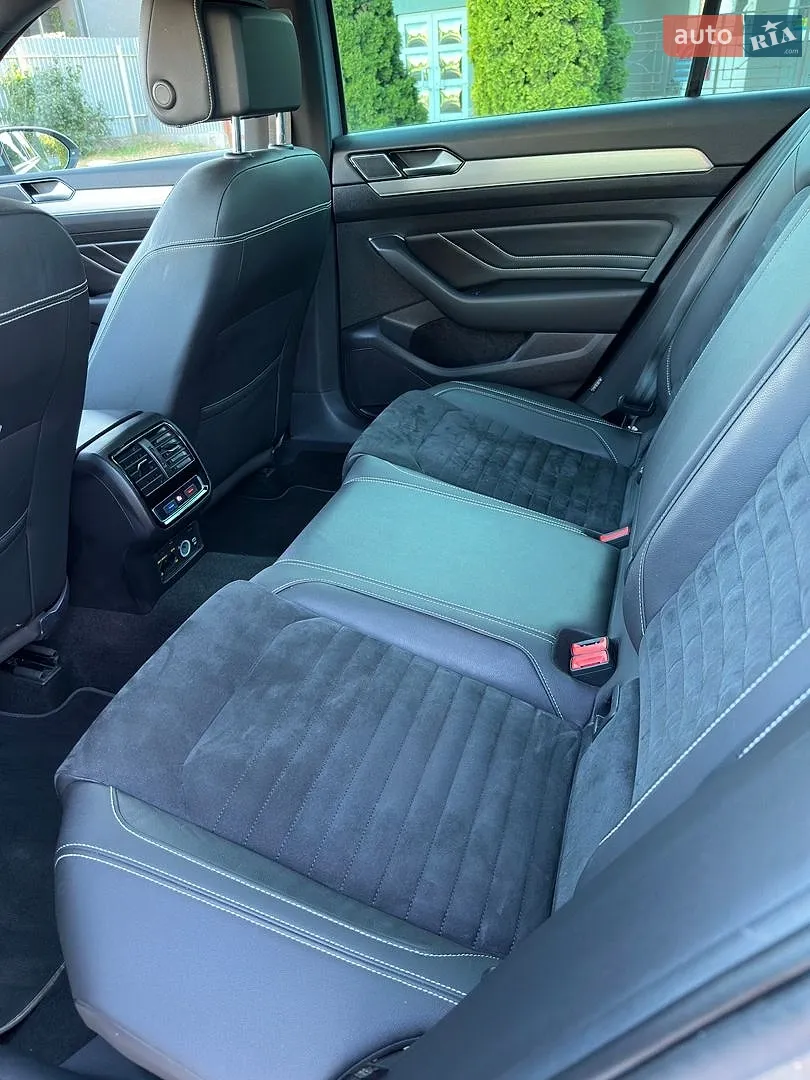 2020 Volkswagen Passat - мініатюра 18