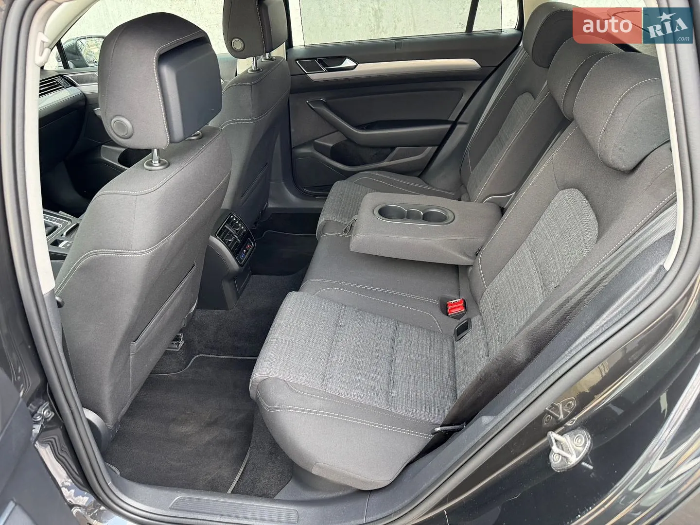 2019 Volkswagen Passat - мініатюра 22