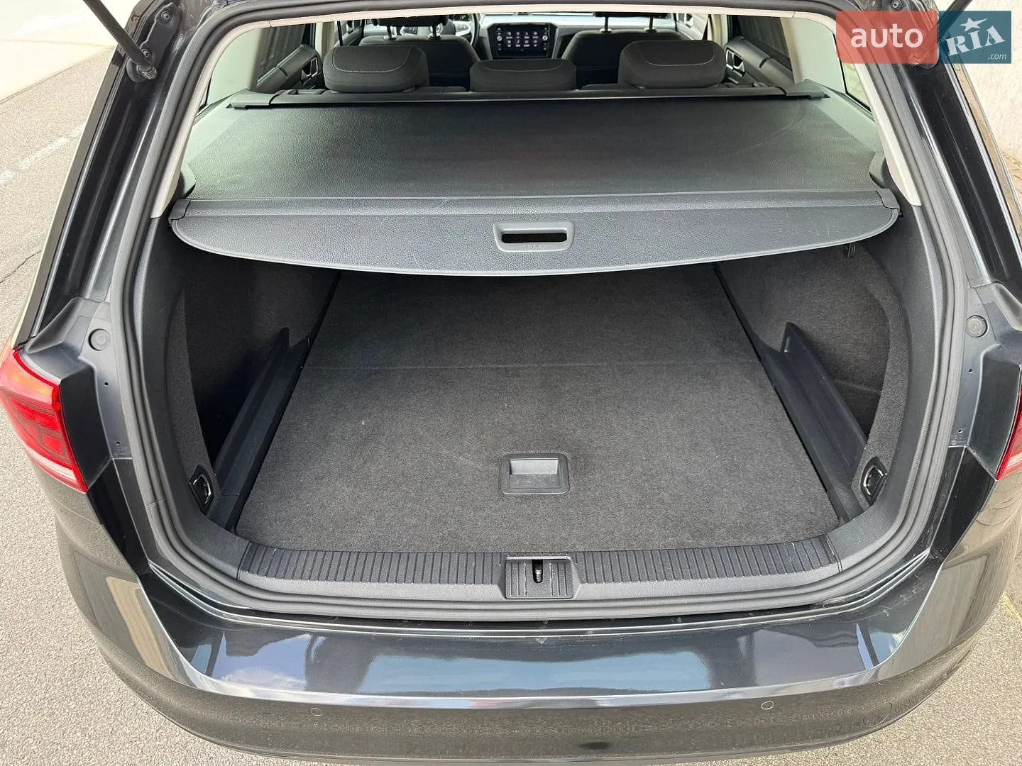 2019 Volkswagen Passat - мініатюра 24