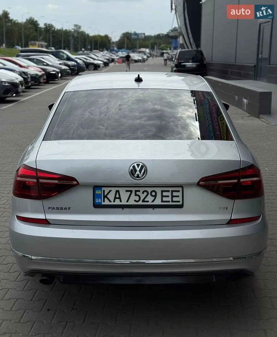 2017 Volkswagen Passat - мініатюра 9