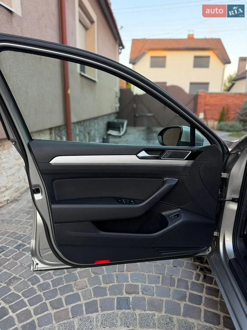 2015 Volkswagen Passat - мініатюра 31