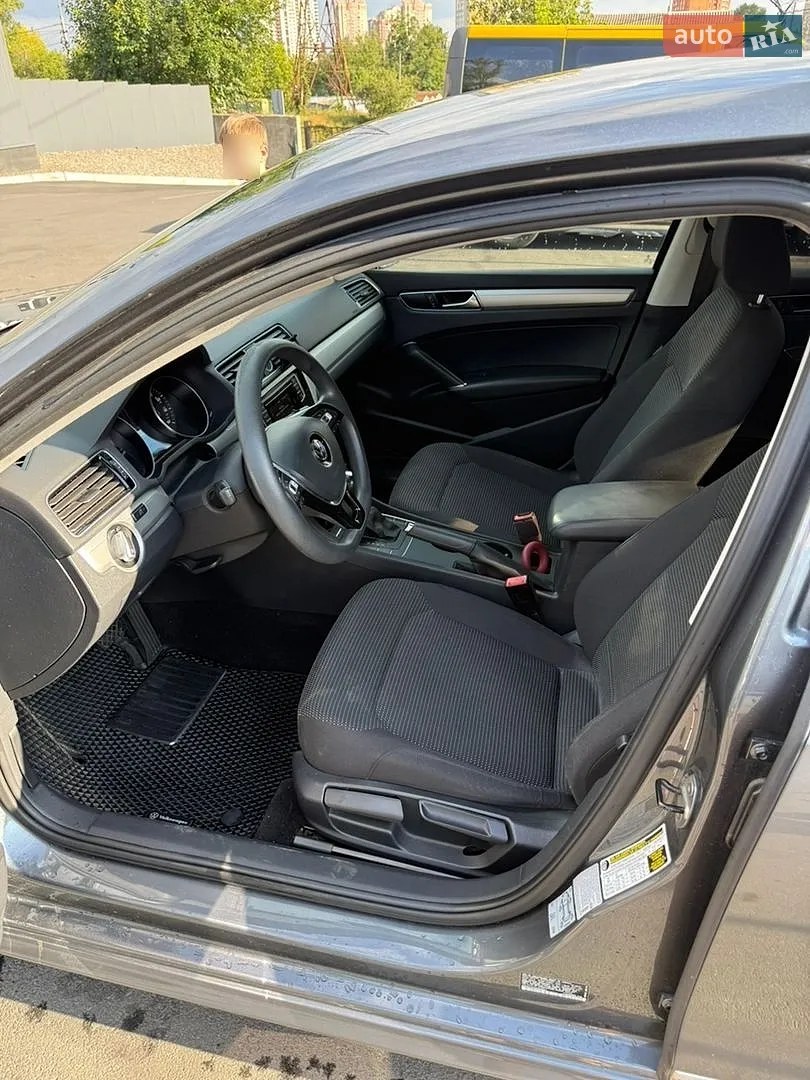 2016 Volkswagen Passat - мініатюра 8