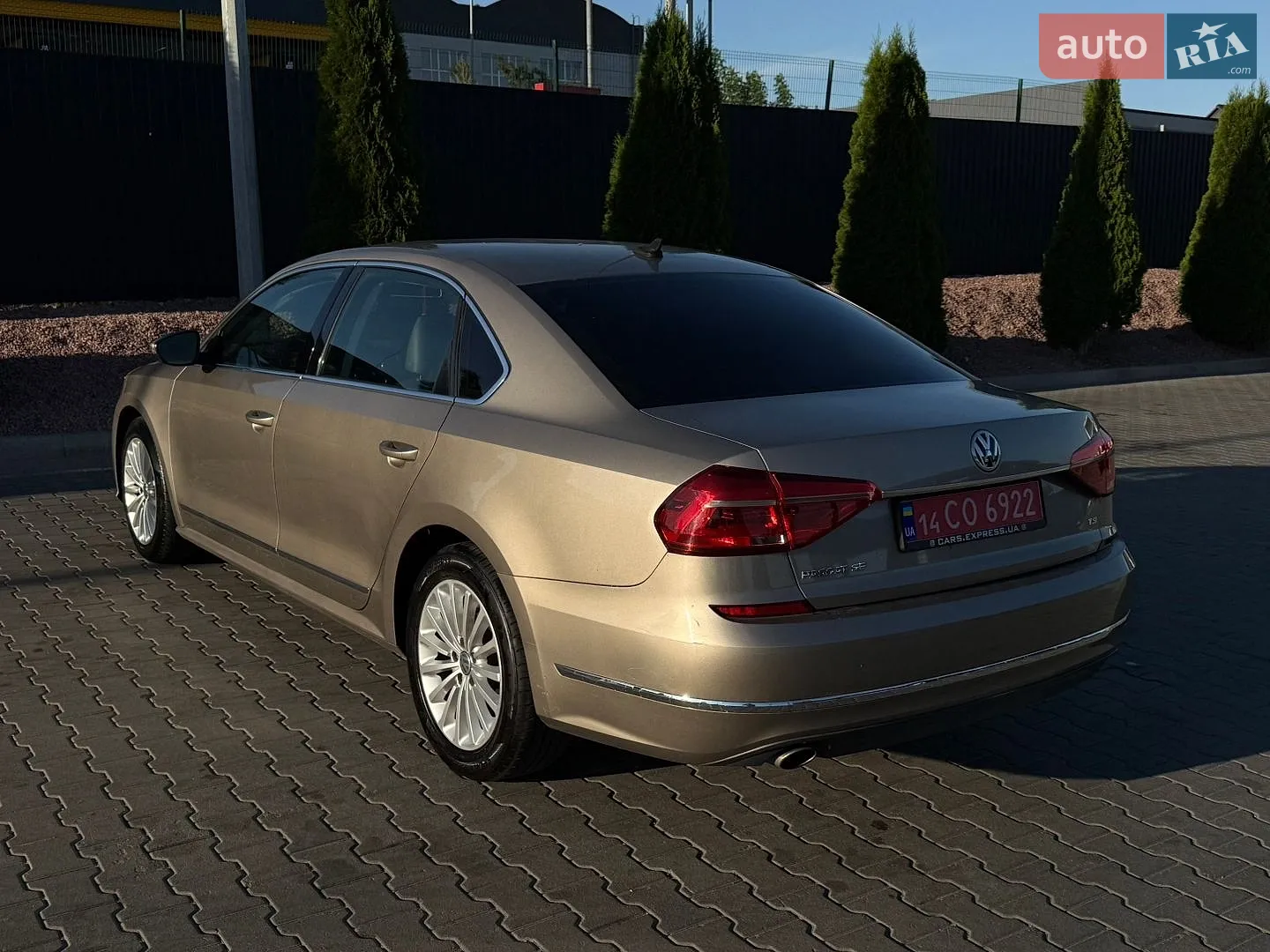 2016 Volkswagen Passat - мініатюра 12
