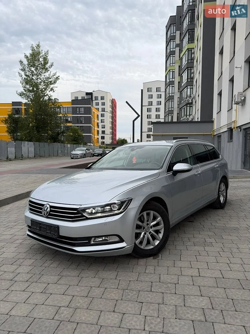 2015 Volkswagen Passat - мініатюра 2