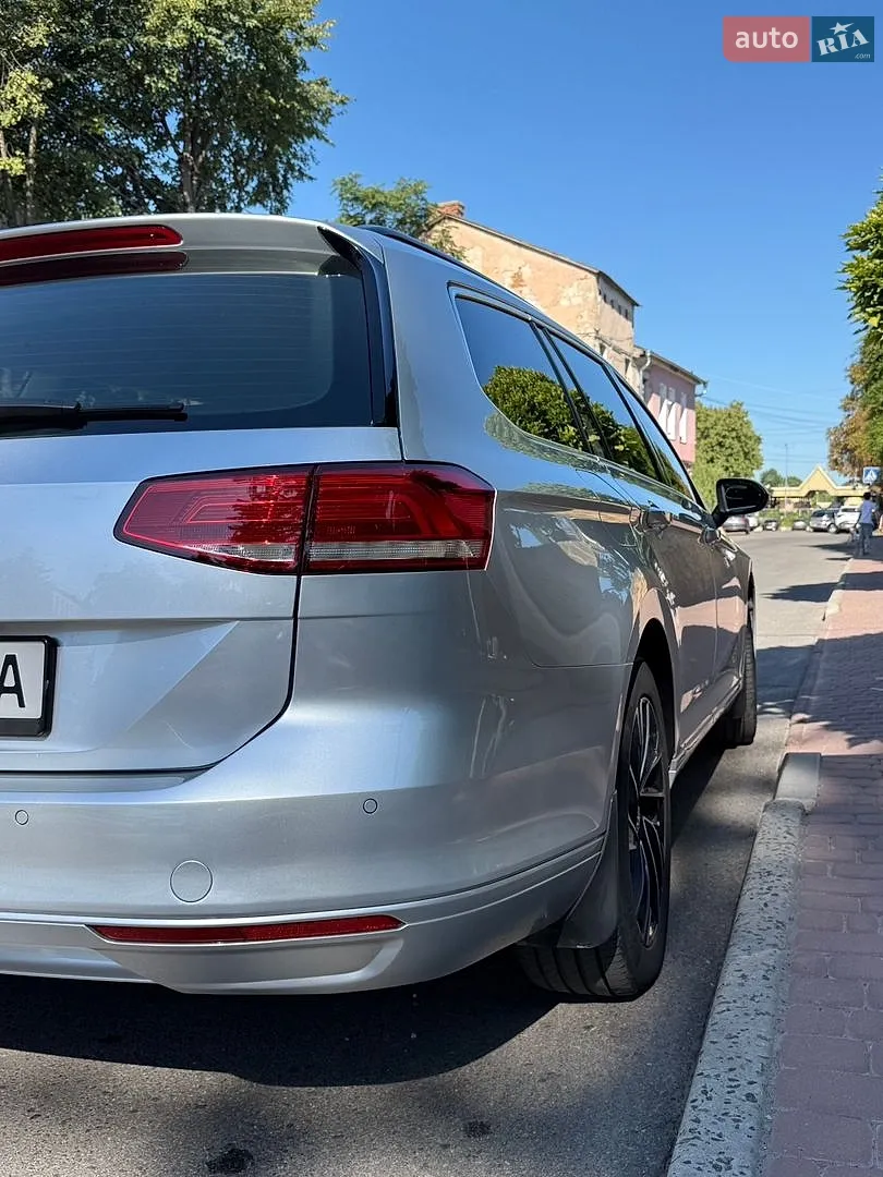 2018 Volkswagen Passat - мініатюра 11