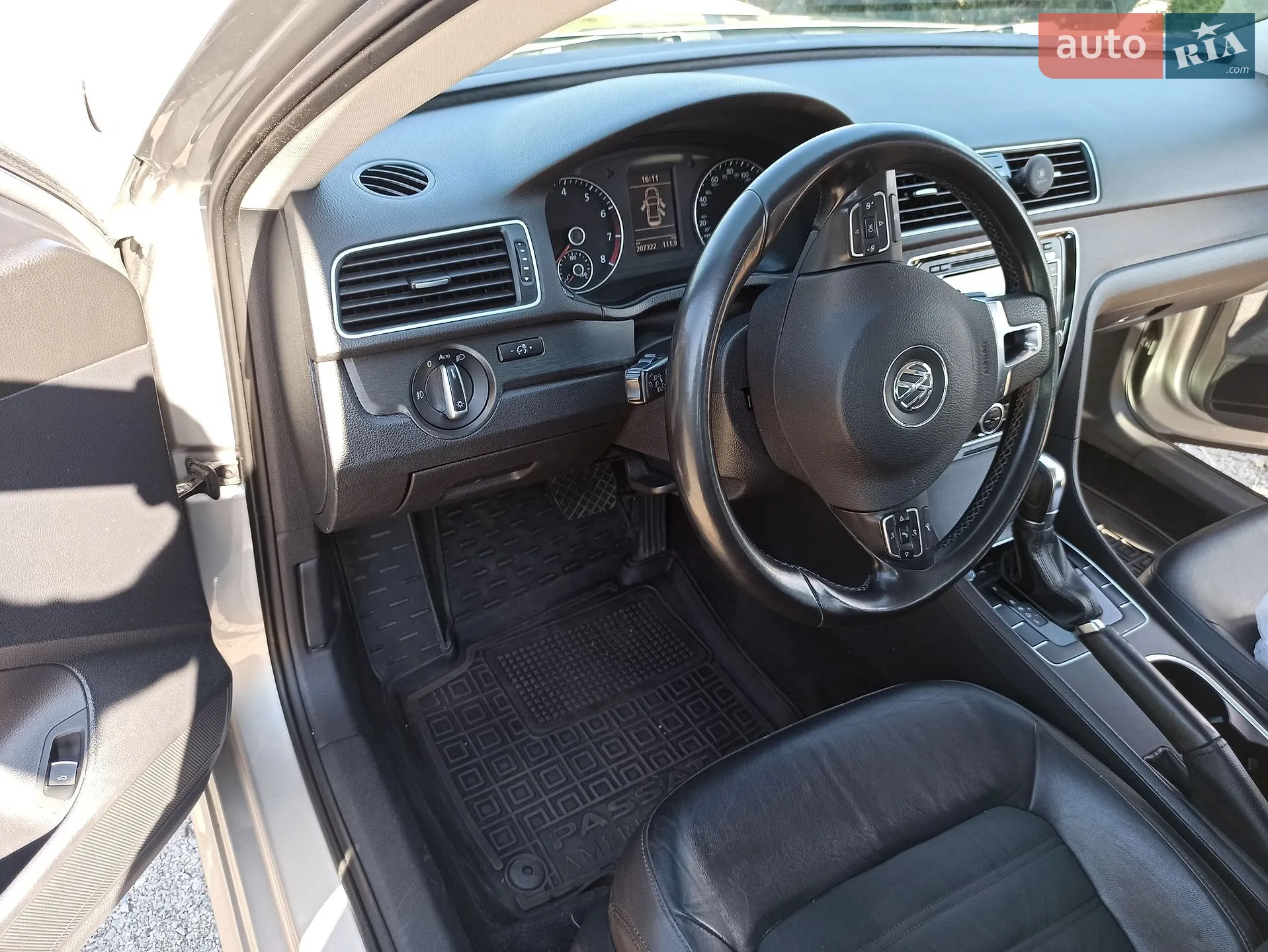 2012 Volkswagen Passat - мініатюра 14