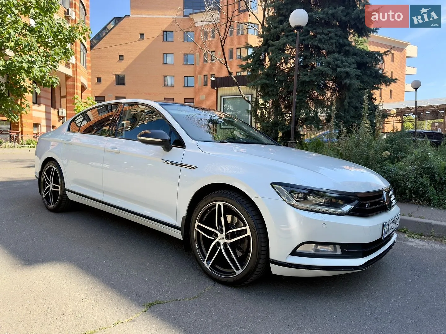 2018 Volkswagen Passat - фото 1