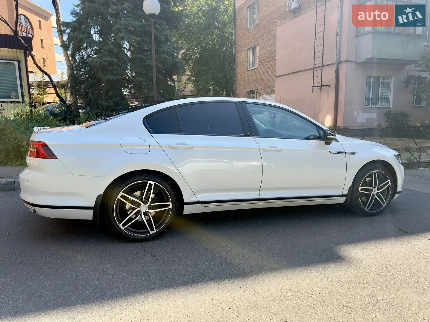 2018 Volkswagen Passat - мініатюра 2