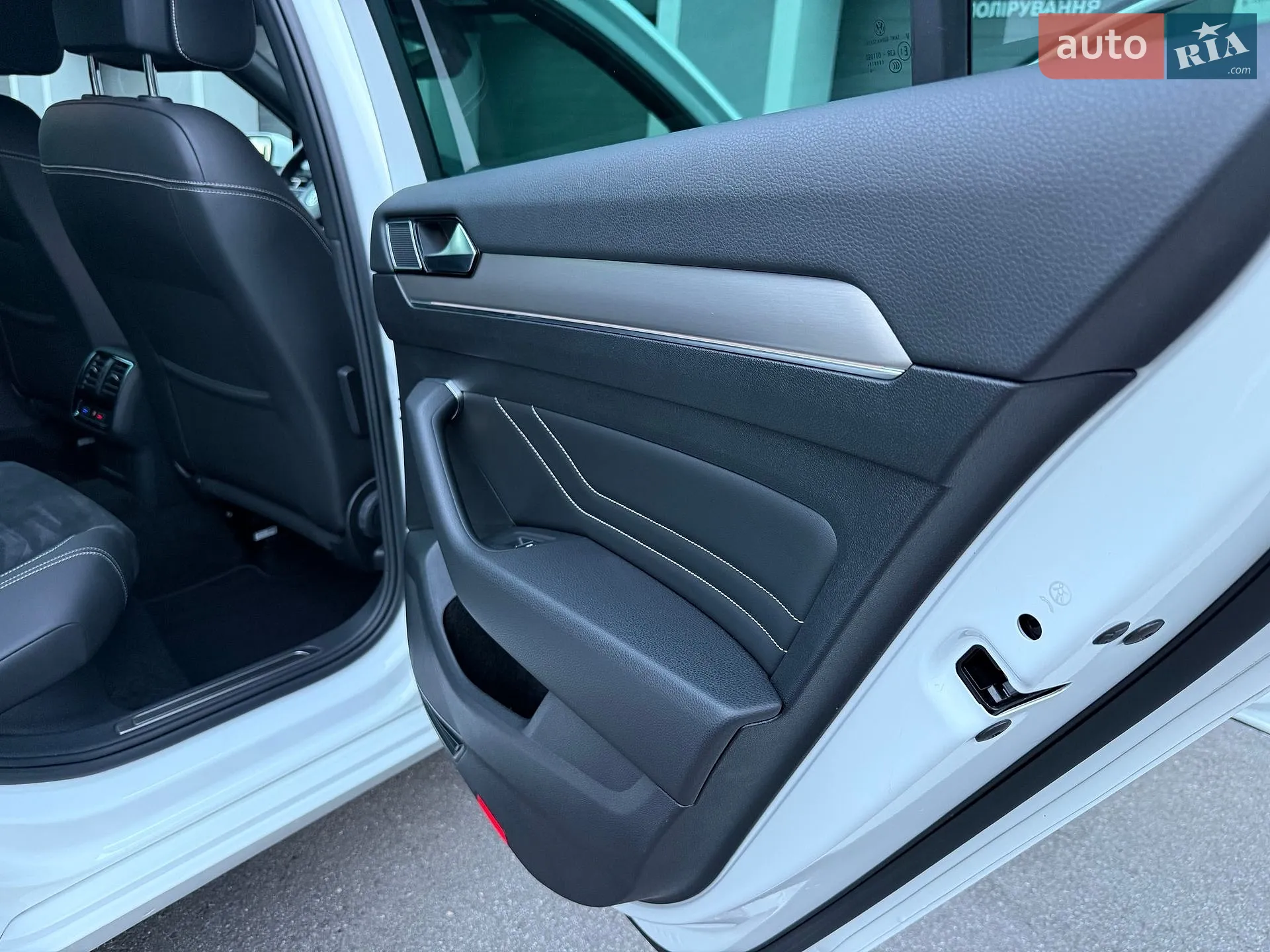 2020 Volkswagen Passat - мініатюра 37