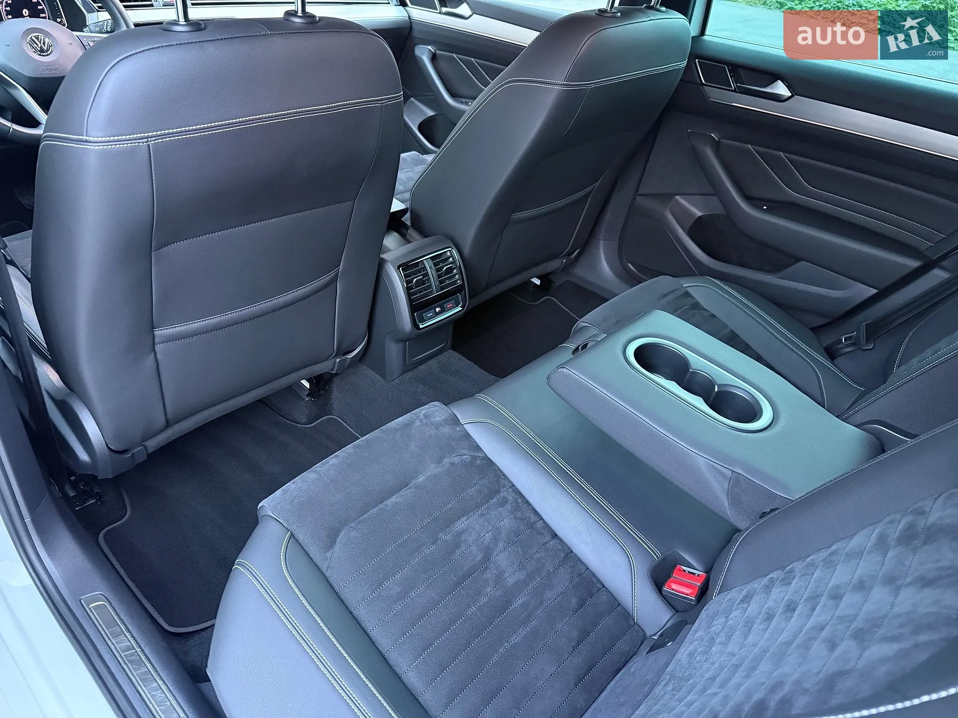 2020 Volkswagen Passat - мініатюра 43