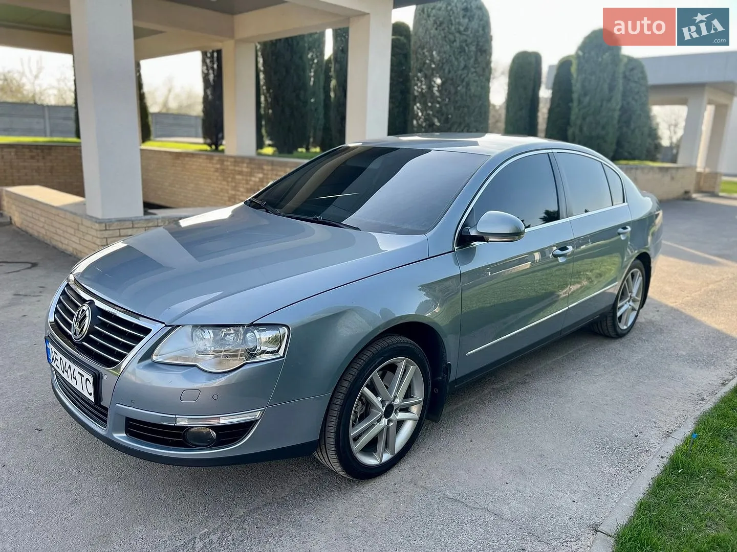 2010 Volkswagen Passat - фото 1