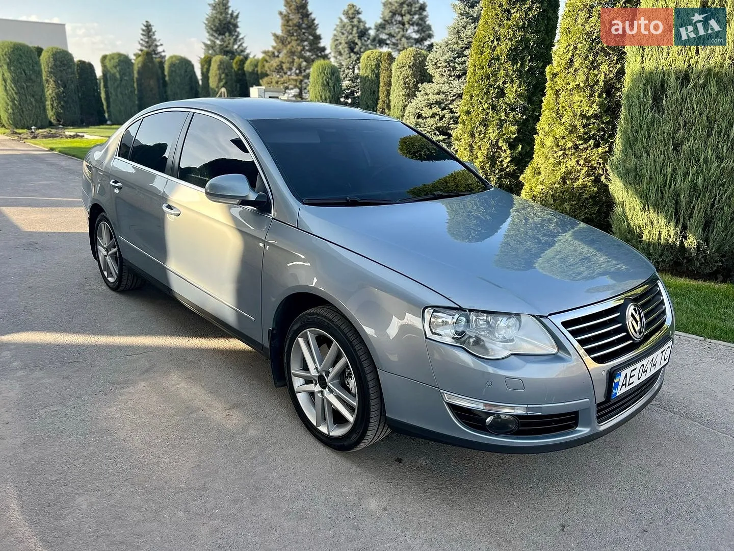 2010 Volkswagen Passat - мініатюра 2