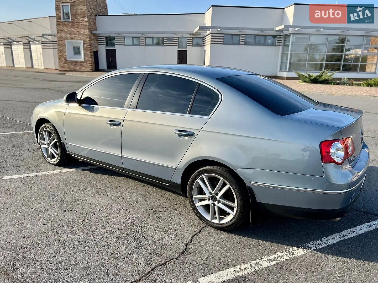 2010 Volkswagen Passat - мініатюра 7