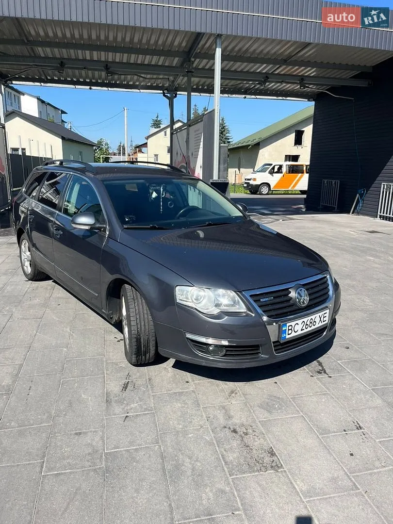 2010 Volkswagen Passat - мініатюра 12
