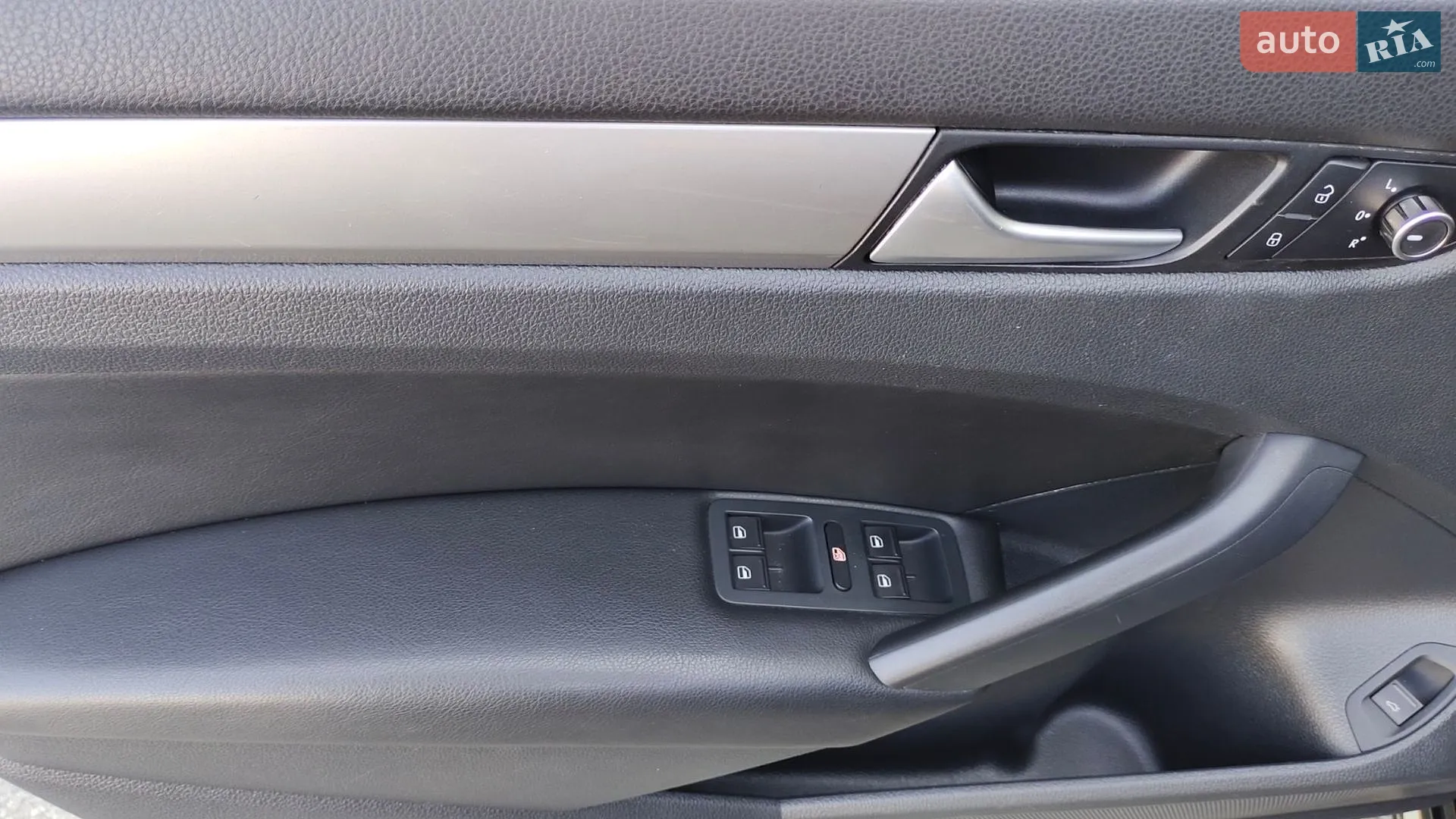 2015 Volkswagen Passat - мініатюра 9