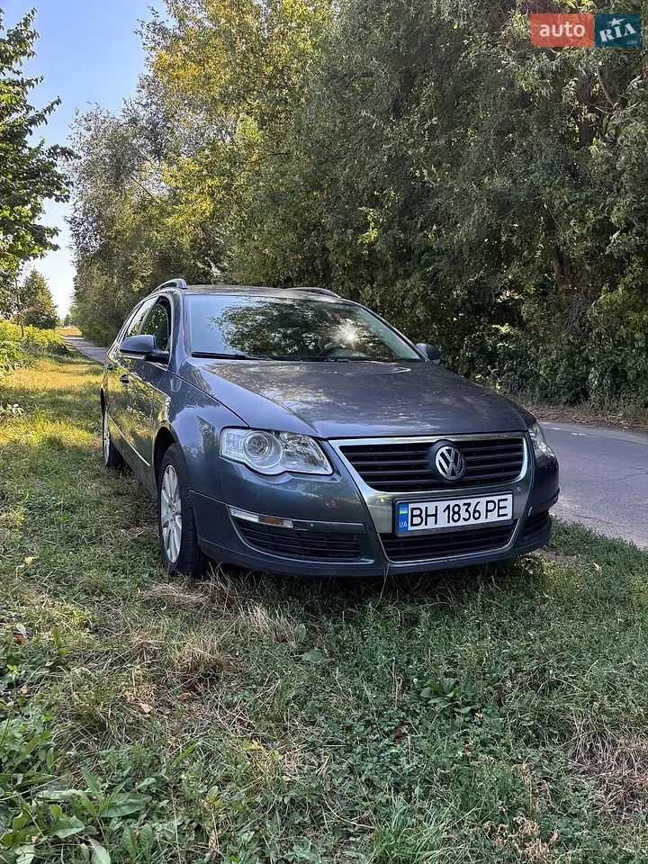 2010 Volkswagen Passat - мініатюра 12