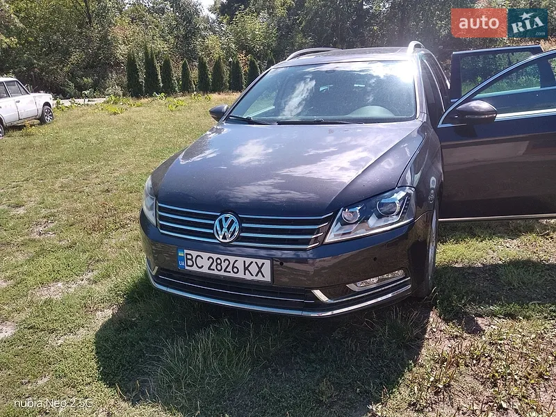 Volkswagen Passat 2011