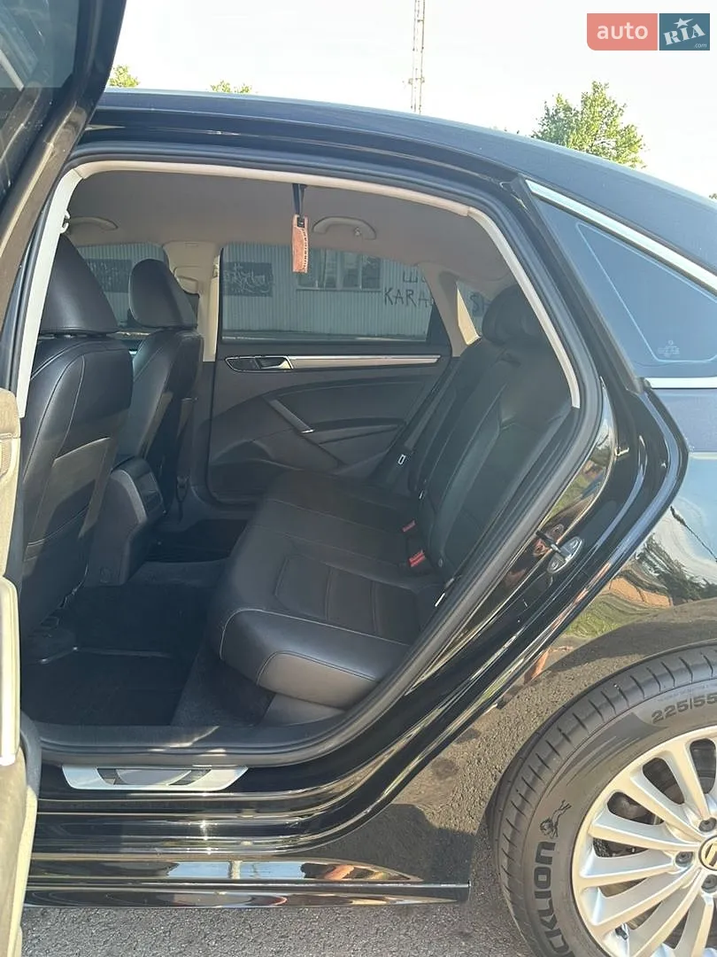 2016 Volkswagen Passat - мініатюра 17