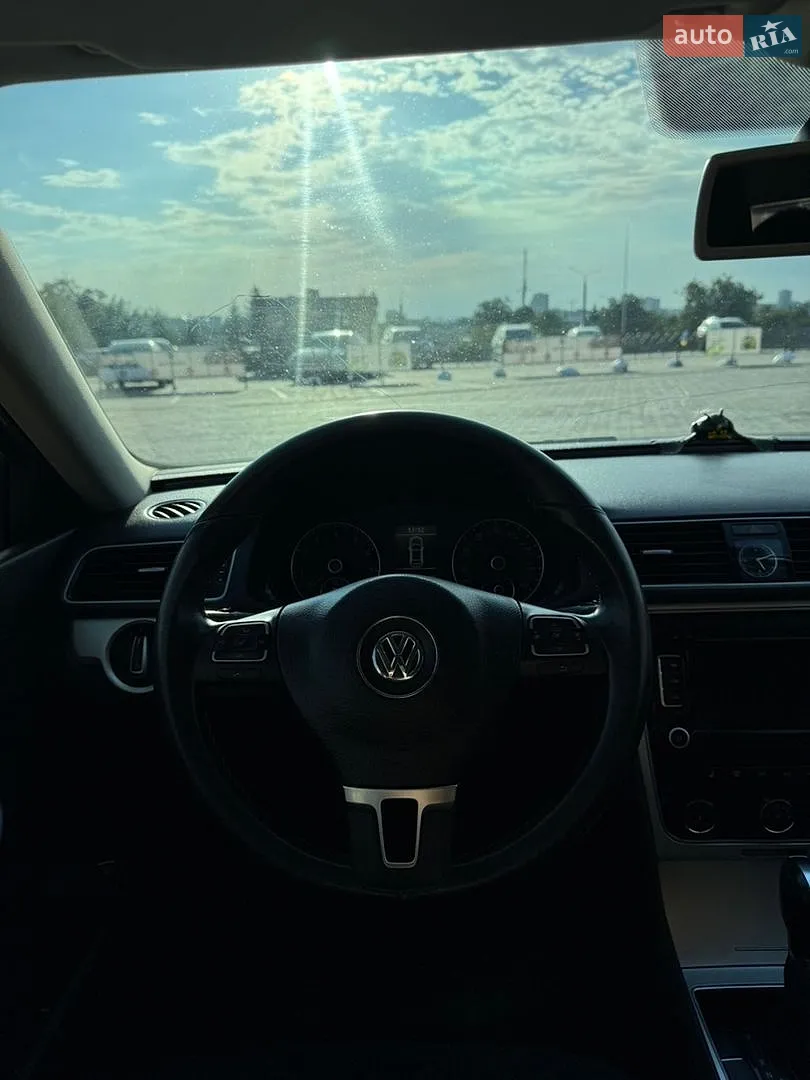 2012 Volkswagen Passat - мініатюра 15