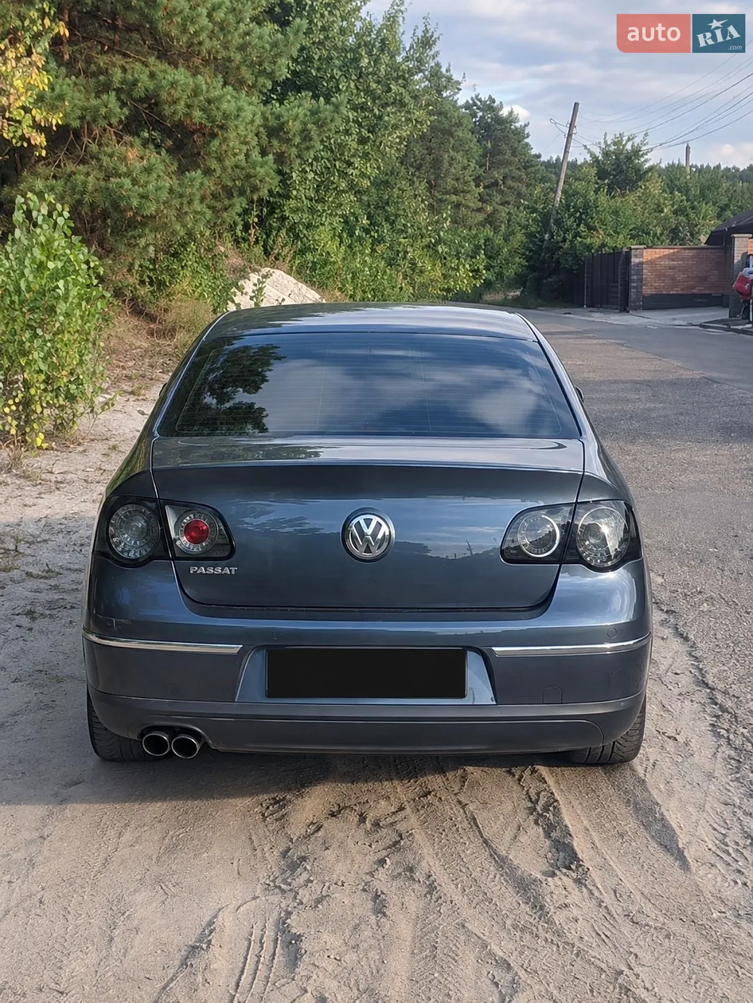 2010 Volkswagen Passat - мініатюра 2