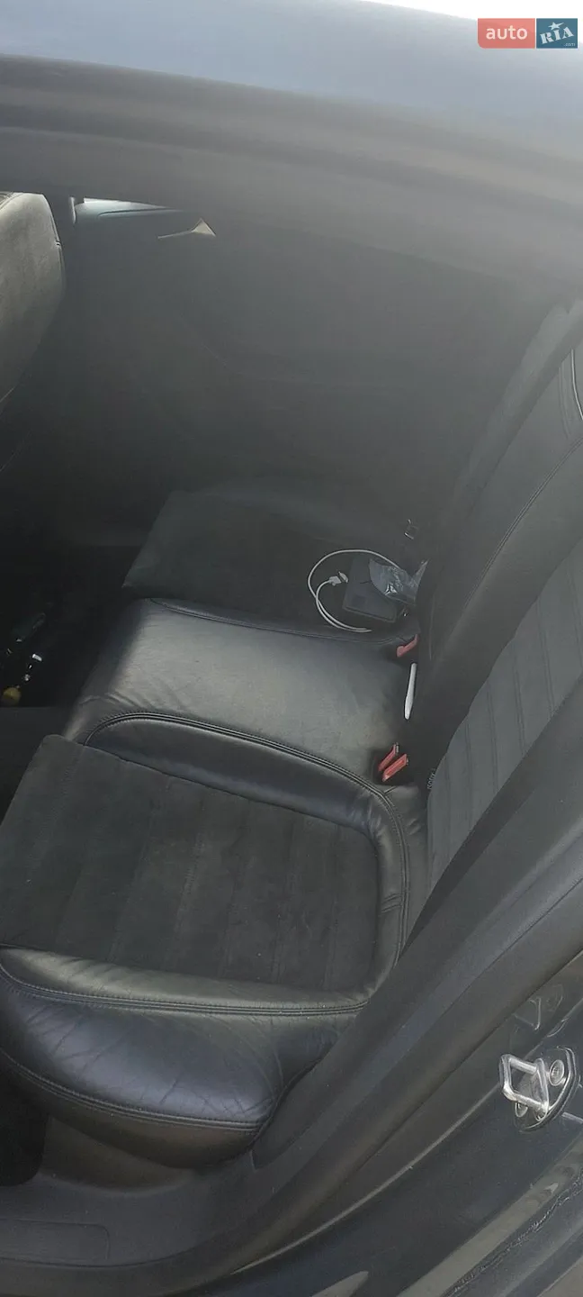 2010 Volkswagen Passat - мініатюра 5