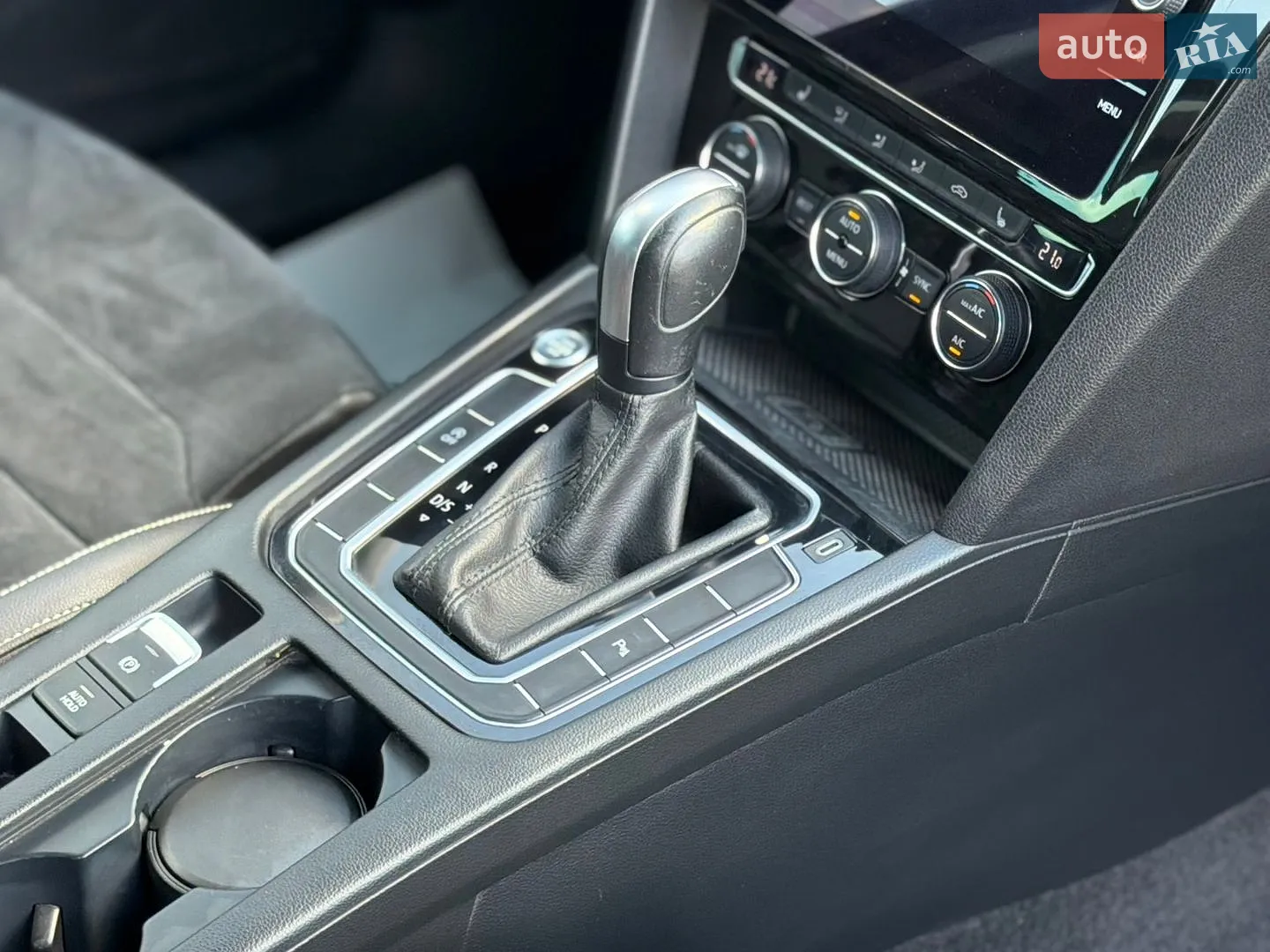 2019 Volkswagen Passat - мініатюра 40