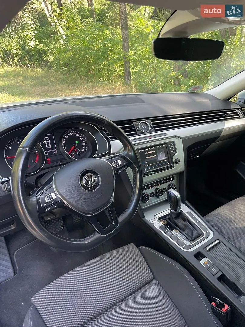 2017 Volkswagen Passat - мініатюра 21