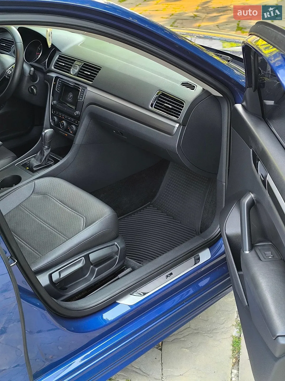 2016 Volkswagen Passat - мініатюра 11