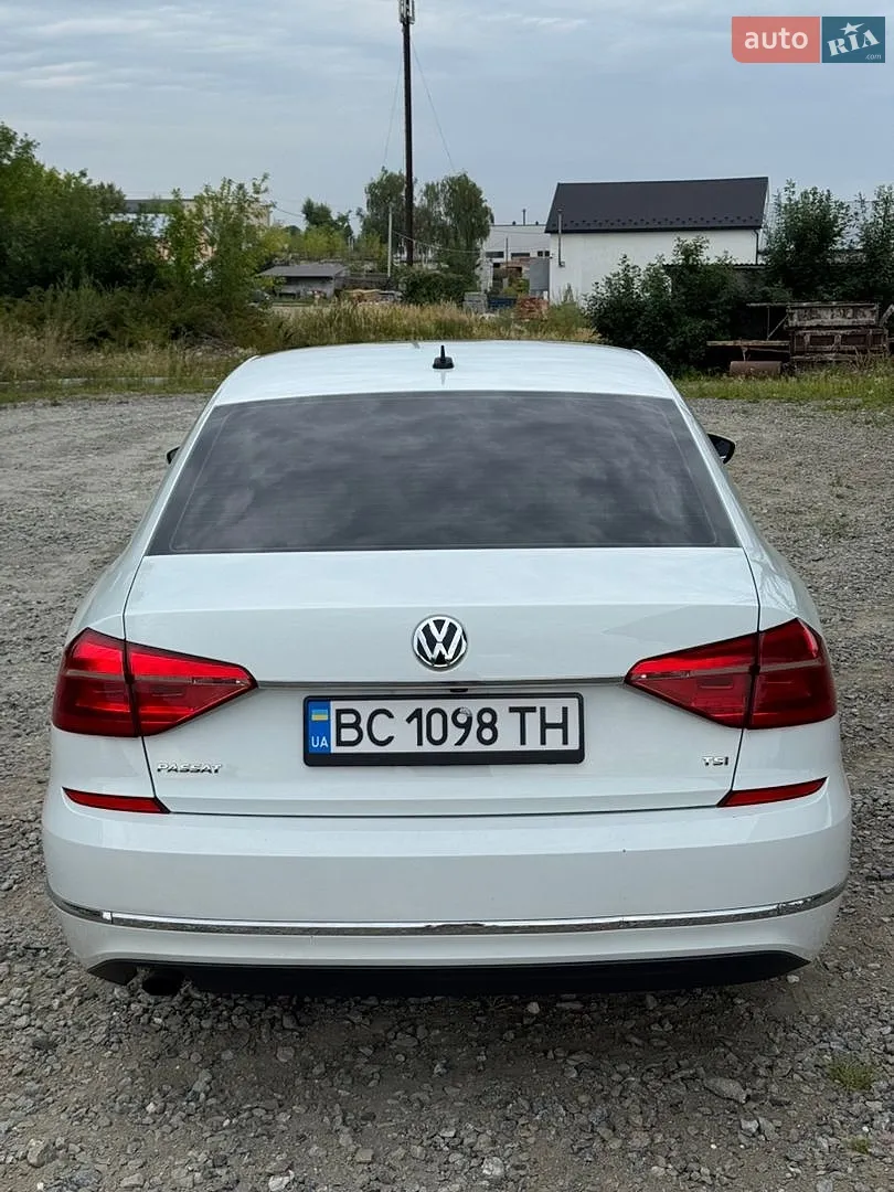 2016 Volkswagen Passat - мініатюра 13