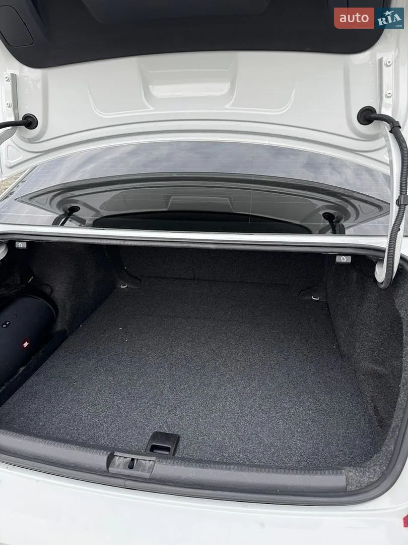 2016 Volkswagen Passat - мініатюра 28