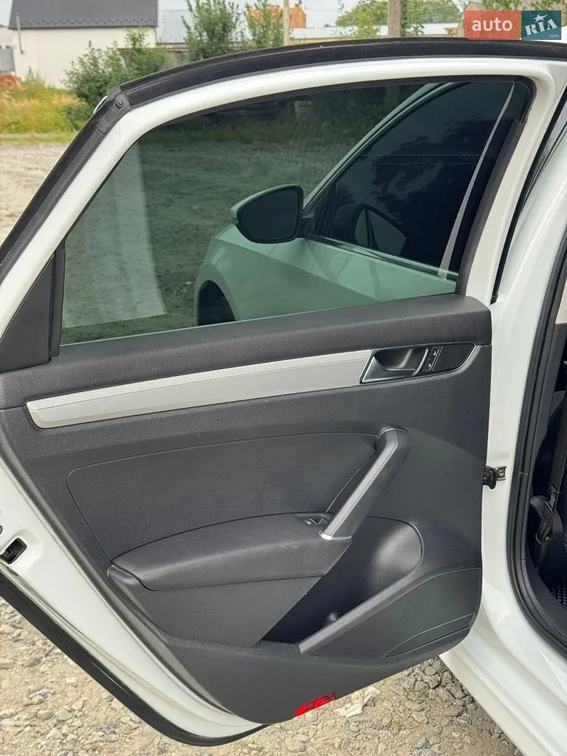 2016 Volkswagen Passat - мініатюра 34